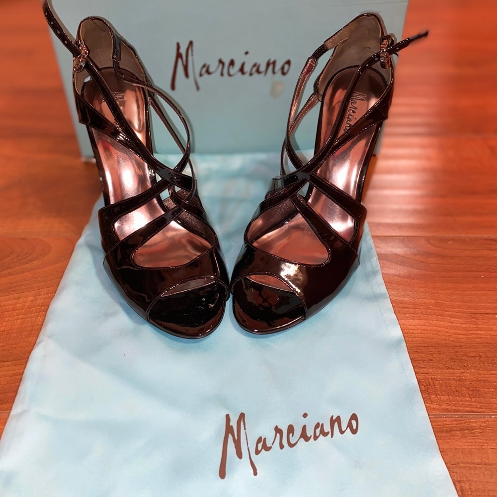 Women’s shoes